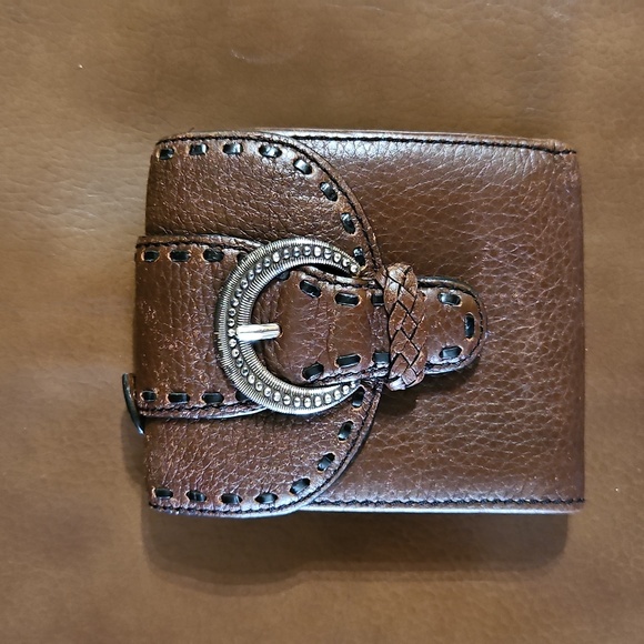 Brighton Brown Pebbled Leather Buckle Trifold Card Wallet - Picture 1 of 5
